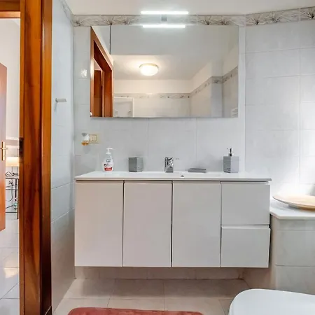 Migliarina Station Comfy Apt W/ Balcony La Spezia Exterior photo